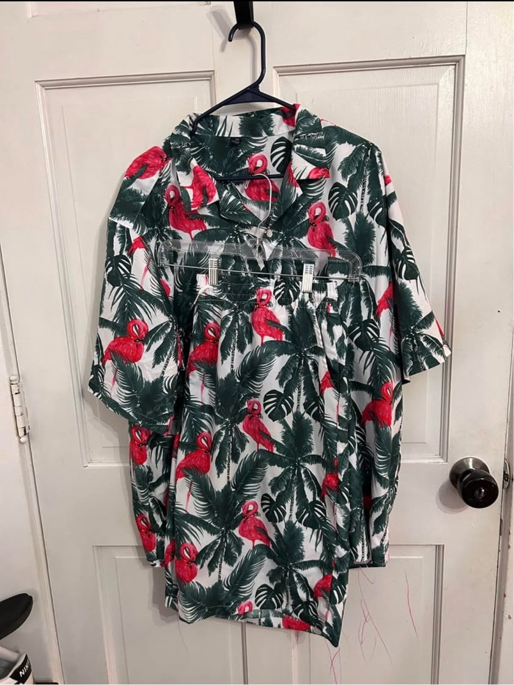 SHEIN Red & Green Tropical Flamingo Print Button-Down Shirt